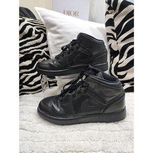 Jordan 1 Mid Triple Black 5.5Y